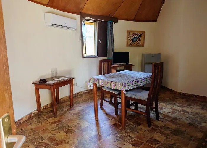 Rundbungalow Auf Lionsrest